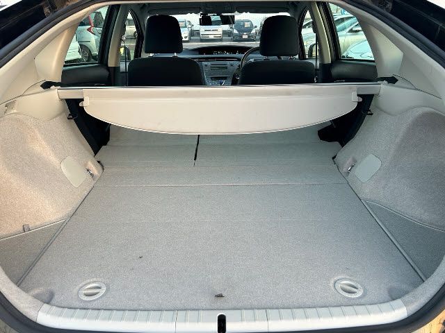 Toyota PRIUS 2014-10 192447-21