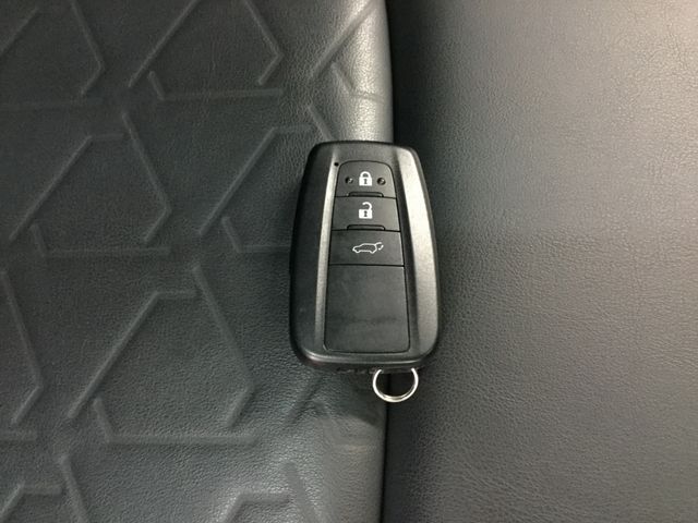 Toyota RAV4 2019-12 181156-11