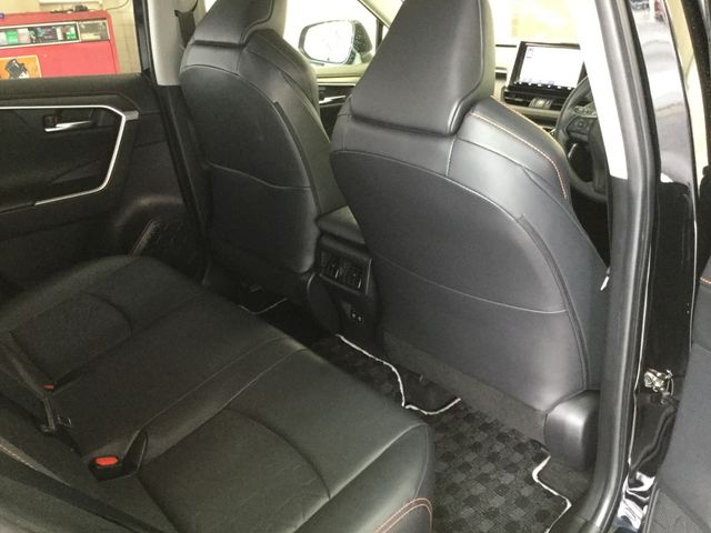 Toyota RAV4 2019-12 181156-24