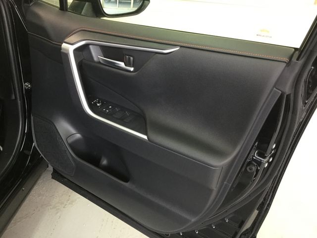 Toyota RAV4 2019-12 181156-8