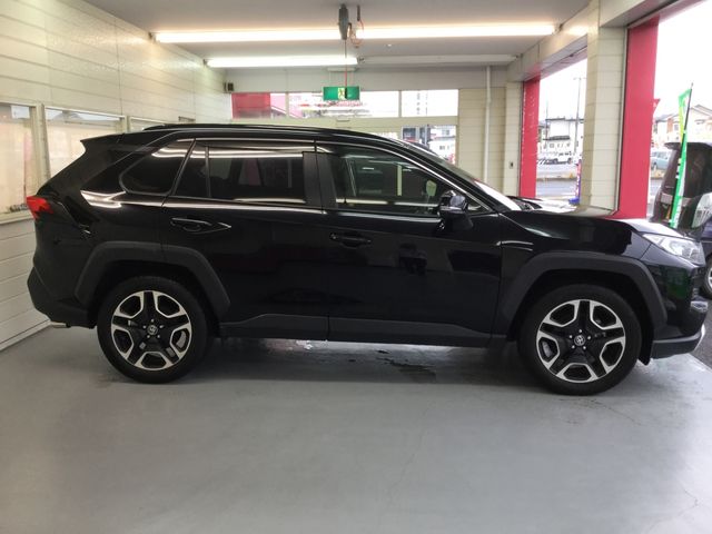 Toyota RAV4 2019-12 181156-5