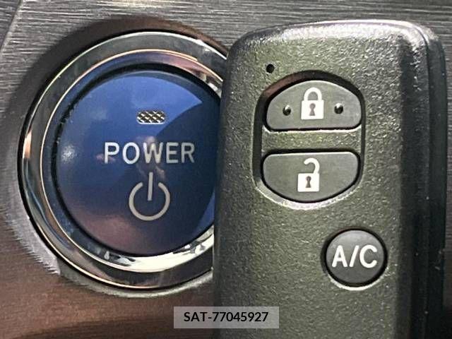 Toyota PRIUS PHV 2012-06 220666-8