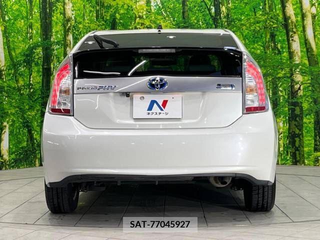 Toyota PRIUS PHV 2012-06 220666-15