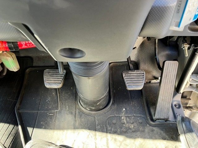 Isuzu ELF TRUCK 2014-02 188835-7