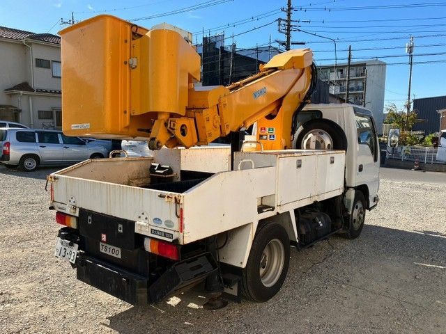 Isuzu ELF TRUCK 2014-02 188835-12