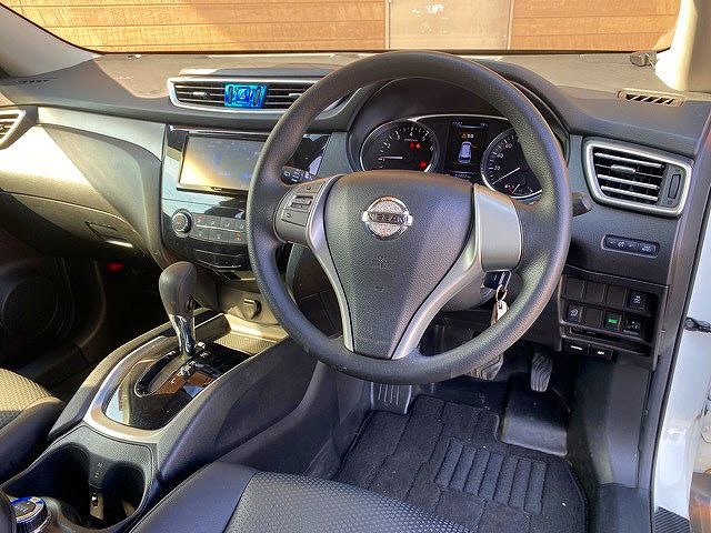 Nissan X-TRAIL 2015-02 21125-4
