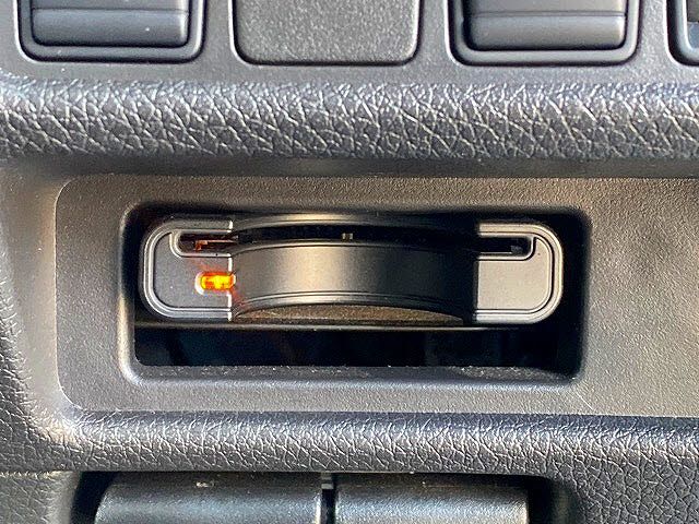 Nissan X-TRAIL 2015-02 21125-15