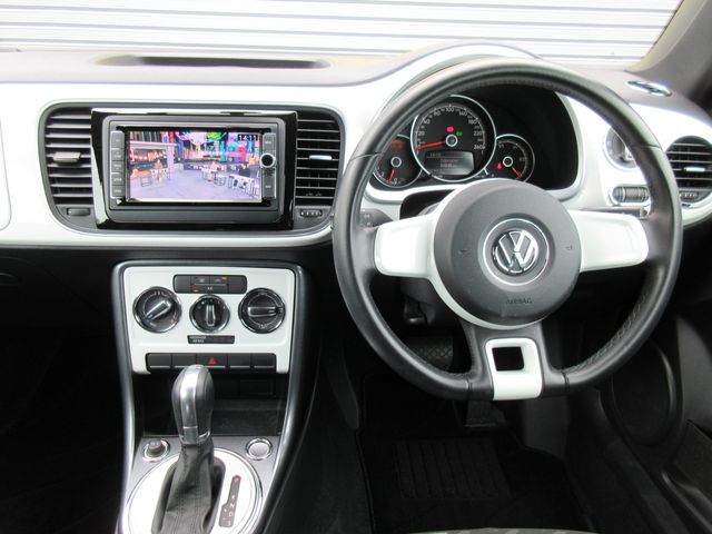 VolksWagen THE BEETLE 2018-11 1865-16