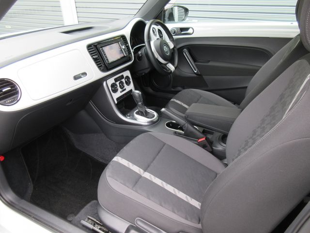 VolksWagen THE BEETLE 2018-11 1865-1
