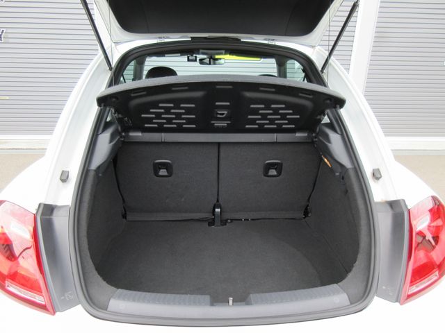 VolksWagen THE BEETLE 2018-11 1865-28