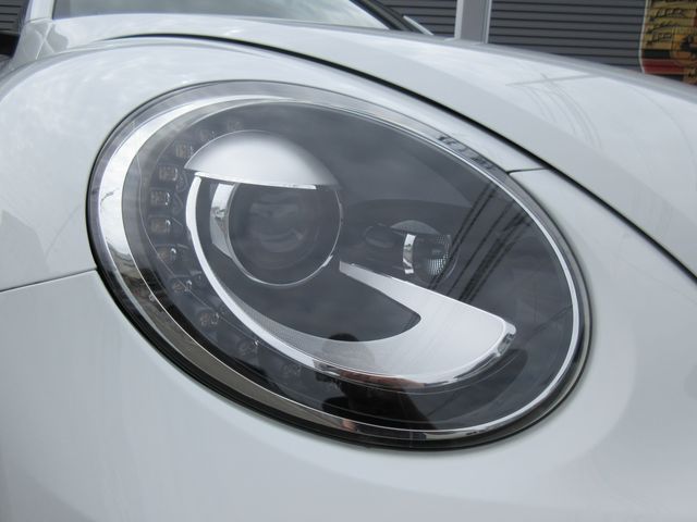 VolksWagen THE BEETLE 2018-11 1865-6