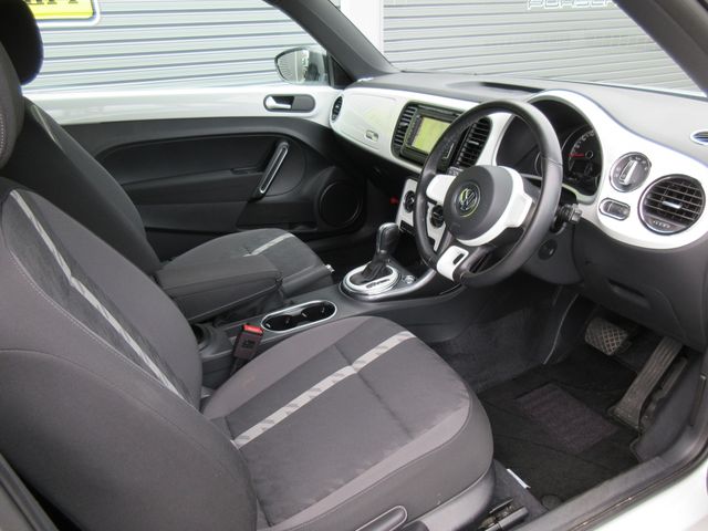 VolksWagen THE BEETLE 2018-11 1865-21