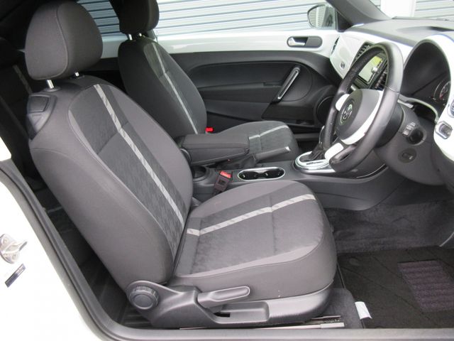 VolksWagen THE BEETLE 2018-11 1865-23