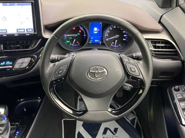 Toyota C-HR 2018-02 29178-11