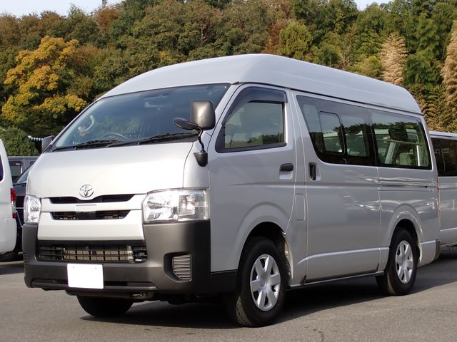Toyota HIACE VAN 2018-10 193103-1