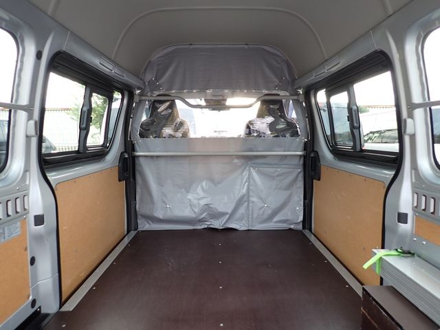 Toyota HIACE VAN 2018-10 193103-24