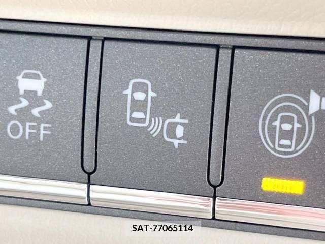 Nissan FUGA 2017-04 324781-6