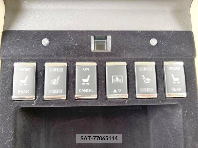Nissan FUGA 2017-04 324781-4