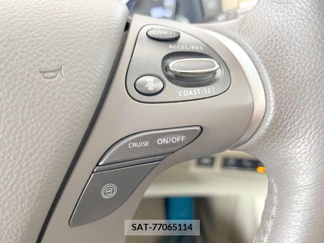 Nissan FUGA 2017-04 324781-7