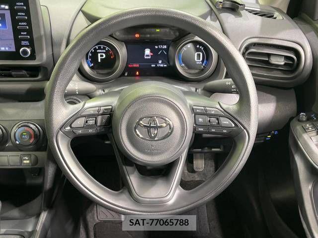 Toyota YARIS CROSS 2023-10 290955-11