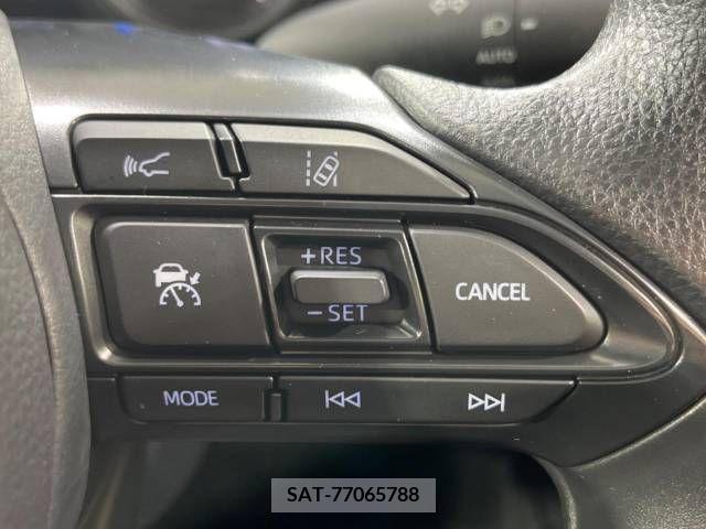 Toyota YARIS CROSS 2023-10 290955-5