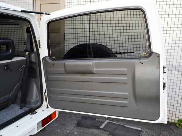 Suzuki JIMNY 1997-01 181622-23