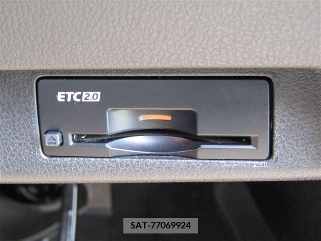 Nissan LEAF 2020-09 324810-18