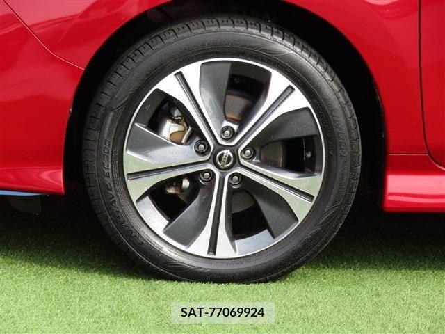 Nissan LEAF 2020-09 324810-8