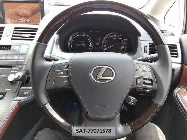 Lexus HS 2013-05 362783-21