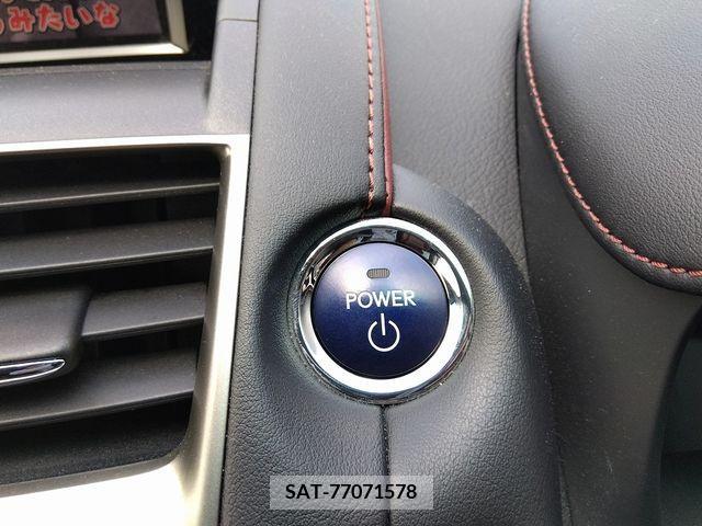 Lexus HS 2013-05 362783-10