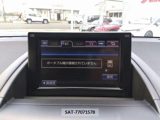 Lexus HS 2013-05 362783-4