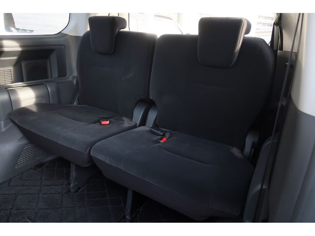 Toyota VOXY 2008-09 18648-23
