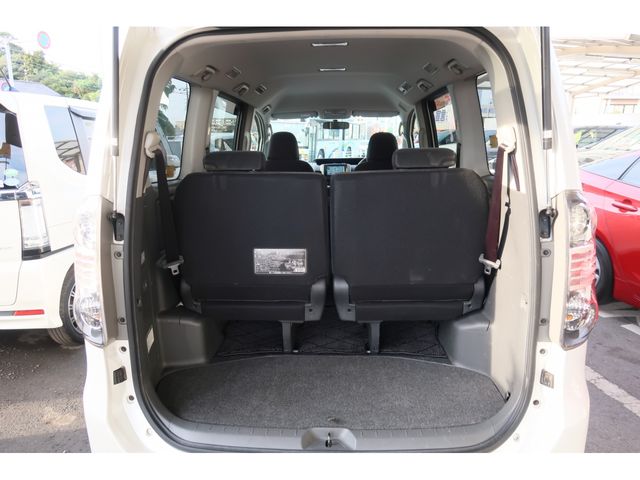 Toyota VOXY 2008-09 18648-24
