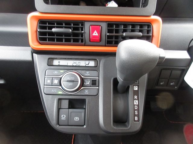 Daihatsu TANTO 2022-12 15184-12