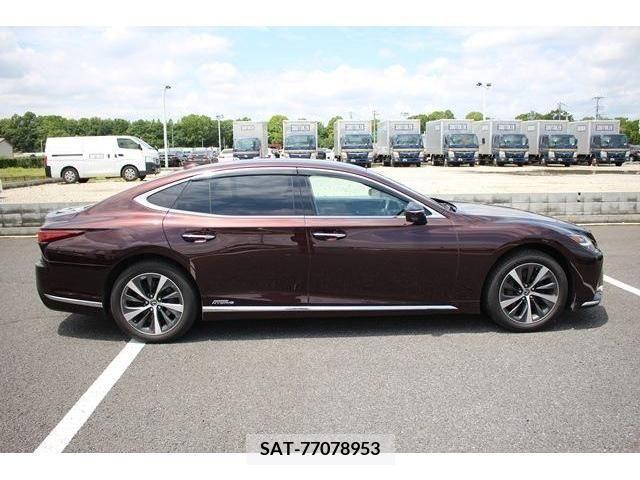 Lexus LS 2021-04 304729-7