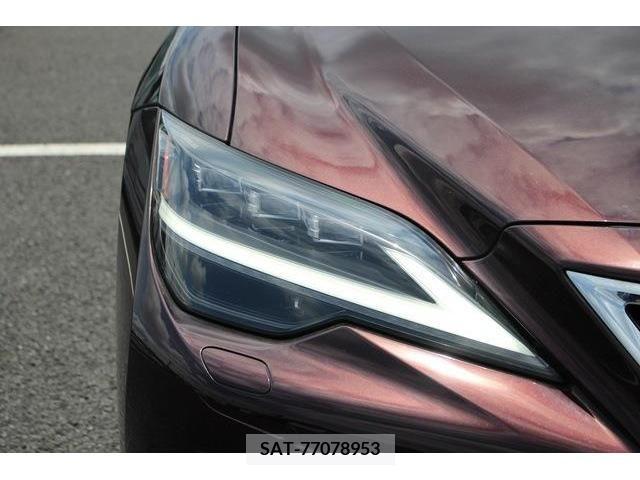Lexus LS 2021-04 304729-9