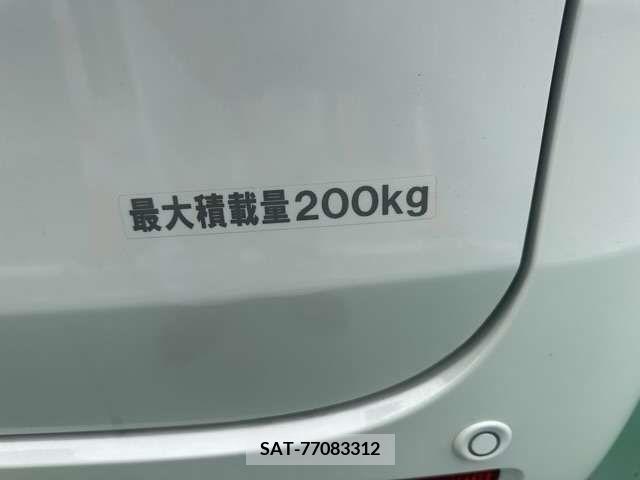 Suzuki SPACIA 2022-08 337009-9