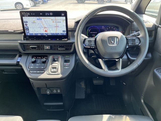 Honda e 2022-06 18377-3