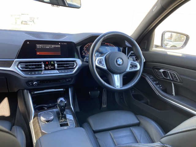Bmw 3 SERIES 2019-03 192433-1