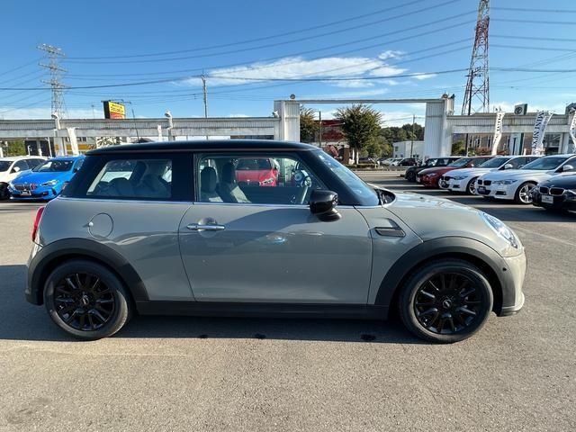 Bmw MINI 2022-08 16832-8