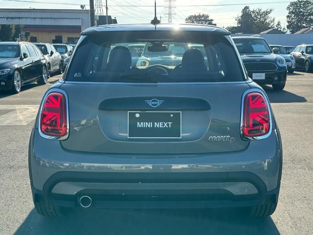 Bmw MINI 2022-08 16832-9