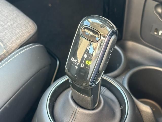 Bmw MINI 2022-08 16832-17