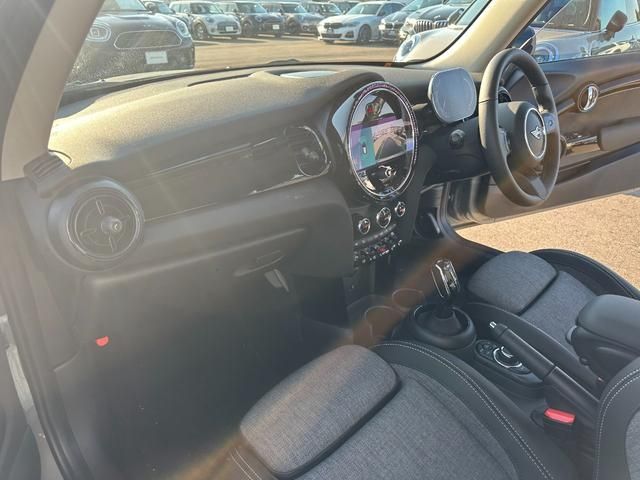 Bmw MINI 2022-08 16832-1