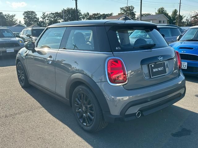 Bmw MINI 2022-08 16832-2
