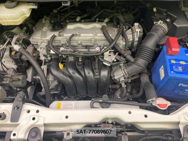 Toyota ESQUIRE 2016-04 330618-19