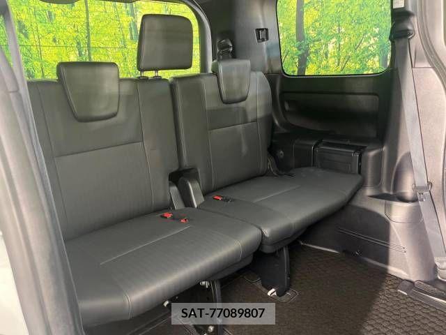 Toyota ESQUIRE 2016-04 330618-10