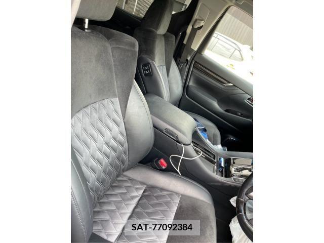 Toyota ALPHARD 2017-04 389056-16