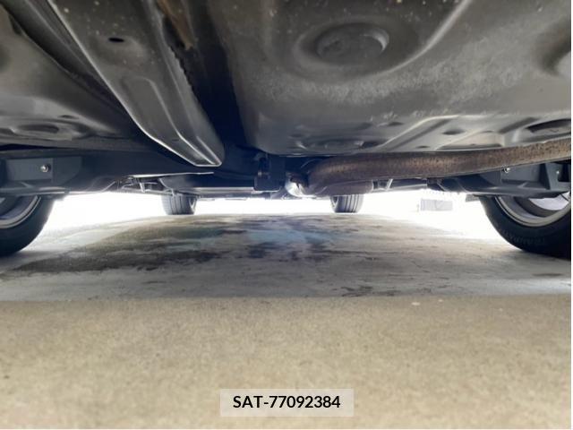 Toyota ALPHARD 2017-04 389056-12