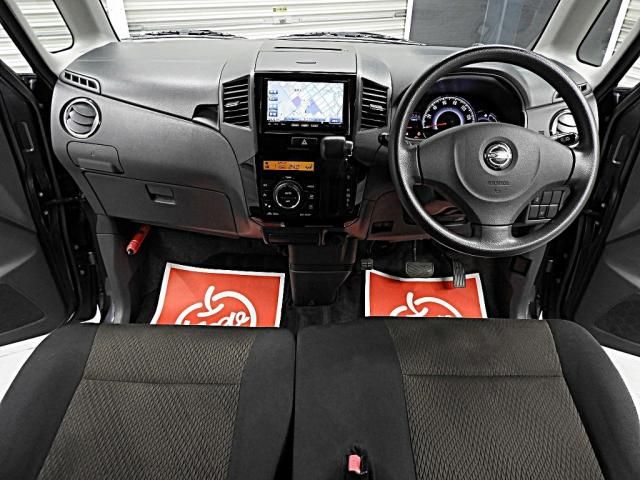Nissan ROOX 2012-01 185628-13