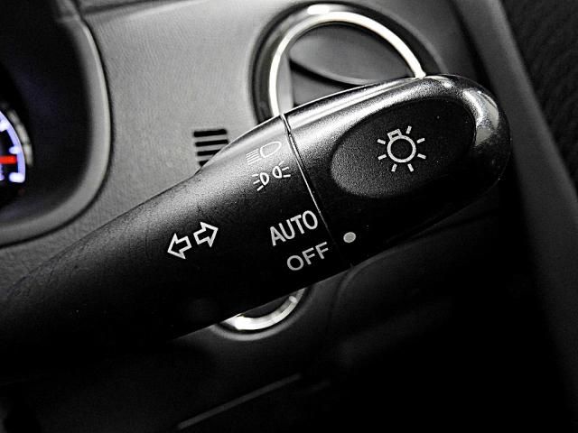 Nissan ROOX 2012-01 185628-17